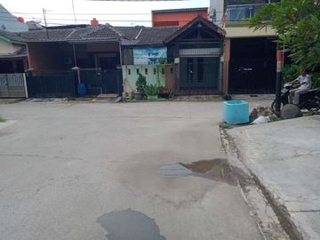 Rumah 2 lantai siap huni Full furnish bebas banjir di Duta harapan Bekasi utara