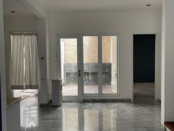Rumah Modern Zona Bebas Banjir di District Emerald Bintaro, SC-8270