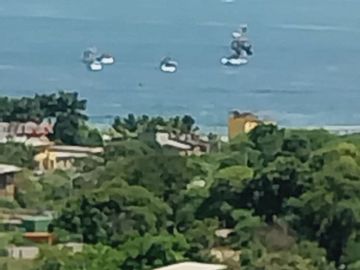 Puerto Lopez - La loma de los Italianos: Se Vende Casa en Zona Rural, en la Montaña y Cerca del Mar en Puerto Lopez
