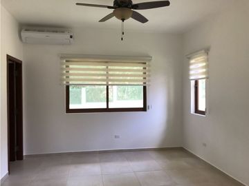 Venta de casa en Clayton - Los Senderos de camino de cruces