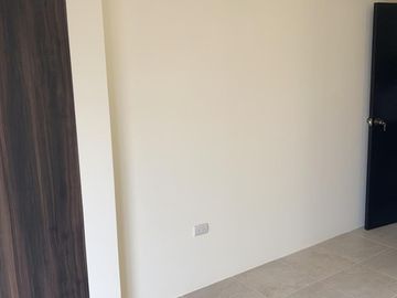Venta Casa De Estreno, La Gran Vittoria(J Luna)