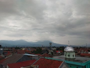 Ruko di Antapani Bandung kota strategis bebas banjir