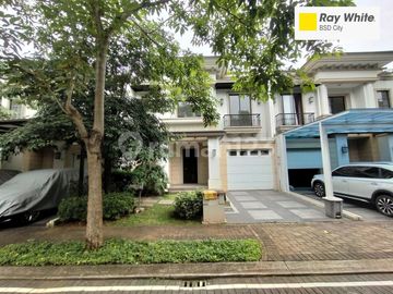 Rumah di Kawasan Elite Private Cluster Jadeite BSD City