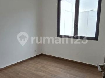 Rumah di Kawasan Elite Private Cluster Jadeite BSD City