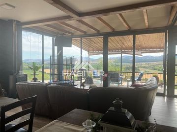 Casa en Venta en sector Tapihue