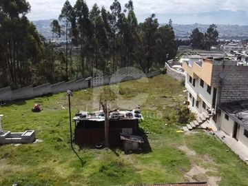Terreno de 2523 m2 - La Pulida, Norte de Quito