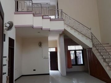 Rumah 2 Lantai Siap Huni Babatan Pantai Utara Surabaya