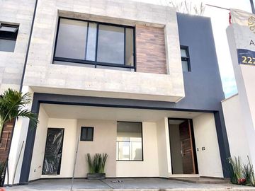 Venta de casa 3 recamaras en San Pedro Cholula