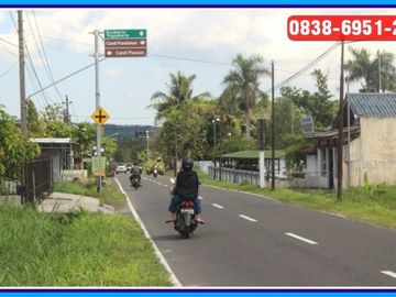 Joglo dan Rumah Induk di Prambanan Jawa Tengah