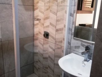 Venta de hotel por estrenar en Durán, 26 habitaciones