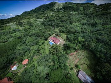 VENTA DE CASA DE LUJO CON VISTA AL MAR  EN  PANAM OESTE
