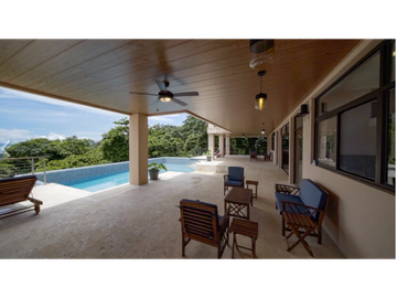 VENTA DE CASA DE LUJO CON VISTA AL MAR  EN  PANAM OESTE