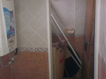 EXCELENTE PROPIEDAD EN FLORESTA 5 AMBIENTES CON DEPENDENCIA     AV DIRECTORIO  3579