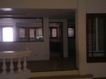 EXCELENTE PROPIEDAD EN FLORESTA 5 AMBIENTES CON DEPENDENCIA     AV DIRECTORIO  3579