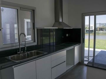 Casa en Venta 3 Ambientes El Cantón Maschwitz