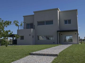 Casa en Venta 3 Ambientes El Cantón Maschwitz