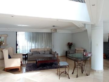 Casa en VENTA en Lomas de Tecamachalco