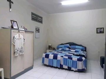 JUAL Cepat Rumah Jl.Sahari Raya,strategis dekat Jalan Raya