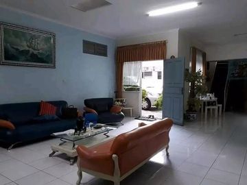 JUAL Cepat Rumah Jl.Sahari Raya,strategis dekat Jalan Raya