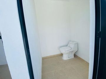 Casa en Fraccionamiento en Brisas, Temixco, Morelos CAEN-1020-Fr