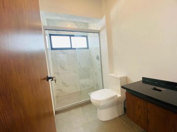 Casa en Fraccionamiento en Brisas, Temixco, Morelos CAEN-1020-Fr