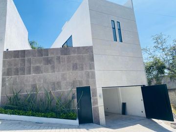 Casa en Fraccionamiento en Brisas, Temixco, Morelos CAEN-1020-Fr