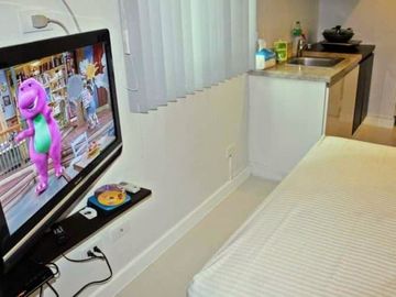 FOR LEASE: Studio unit in KL Tower, Makati for 22,500 per month