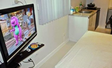 FOR LEASE: Studio unit in KL Tower, Makati for 22,500 per month