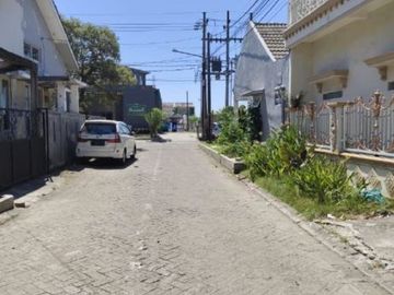 Rumah Perum Puri Gununganyar Regency Hook