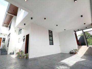 Spacious Brand New House and Lot for Sale at Executive Subd. w/ 5 Bedrooms, 4 Car Garage in Filinvest 2 PH1198