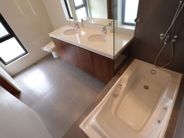 Spacious Brand New House and Lot for Sale at Executive Subd. w/ 5 Bedrooms, 4 Car Garage in Filinvest 2 PH1198