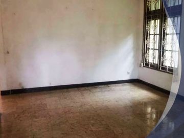 Rumah Lokasi Bagus Hitung Tanah Lt 1.127mter Lebak Bulus Jakarta
