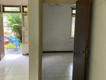 Rumah Darmo Permai, HOOK , Row jalan 2,5 mobil