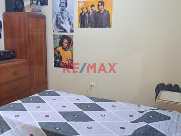 Ubicado en una zona completamente comercial que la hace atractiva para inversionistas que generaría ingresos y ganancias en plena zona céntrica, este