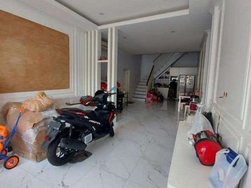 Rumah Murah 2 Lantai Semi Furnished Taman Wisata Regency