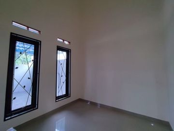 RUMAH MURAH UNIK DI PRAMBANAN AKSES MUDAH DEKAT JALAN RAYA