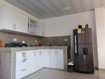 apartamento en venta en venecia zona urbana. Cod V12490