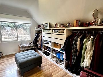 Casa en arriendo amoblada, Condominio en Lo Barnechea
