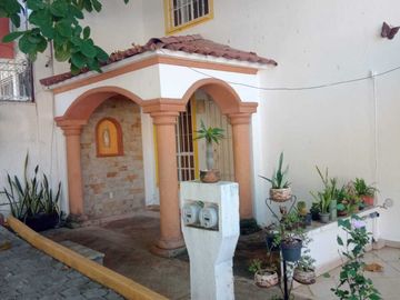 Renta de Villa en fraccionamiento El Roble
