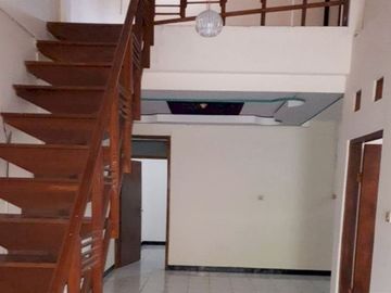 JUAL RUMAH DI SARIJADI BANDUNG DEKAT TOL PASTEUR