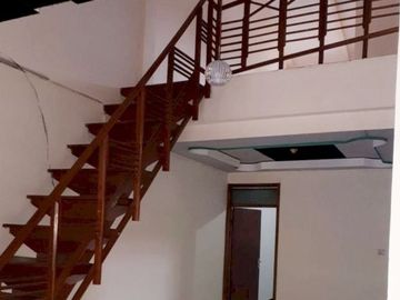 JUAL RUMAH DI SARIJADI BANDUNG DEKAT TOL PASTEUR