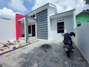 Rumah Baru di Purwomartani tepi Jalan Aspal