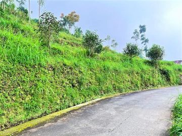 Tanah Dijual Cocok dibangun Villa Kemuning Karanganyar Jateng