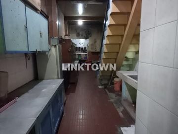 Nego Sampai Deal Rumah Komersial Cocok untuk Perkantoran, Pergudangan di Perak Surabaya