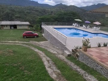 finca en venta en la junca. Cod V12308