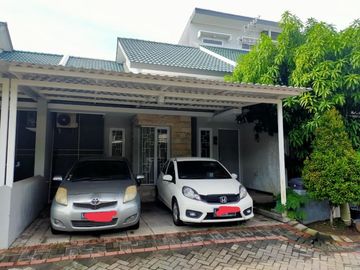 Rumah Furnished Sangat Terawat di Sukolilo Dian Regency 2