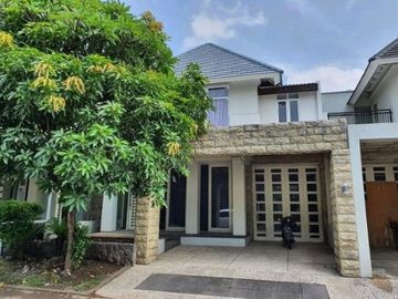 Rumah Queenstown Citraland Surabaya Minimalis 2 Lantai