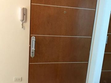 Versalles Venta con renta Monoambiente con balcon en Echenagucia al 1100.