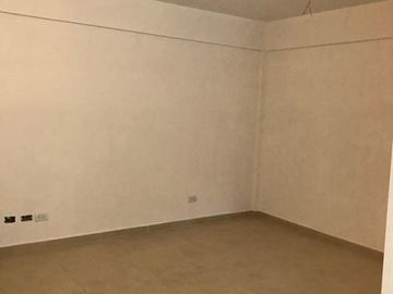 Versalles Venta con renta Monoambiente con balcon en Echenagucia al 1100.