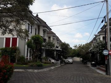 RUMAH MURAH SIAP HUNI 2LT 7 MENIT KE KRATON YOGYAKARTA